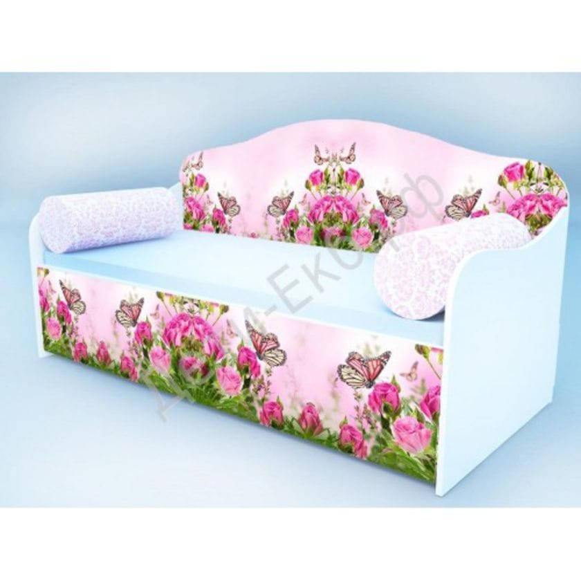 Диван-кровать бабочка в розах